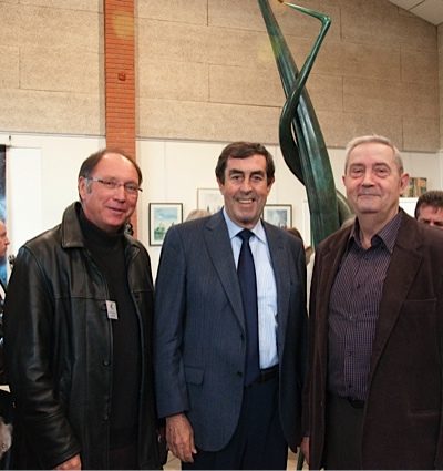 Jean-Marcel LaynÃ©, sculpteur, Bernard SolÃ©ra, Maire, Alain FrÃ©siÃ¨res, PrÃ©sident du CCAS